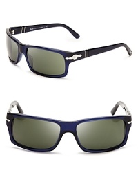 Wrap up your next blues session in these retro, moody Persol frames. They'll bring out your inner rock and roll-er. Wrap up your next blues session in these retro, moody Persol frames. They'll bring out your inner rock and roll-er.