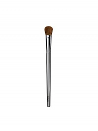 Large and plush. Essential for sweeping eye shadow over entire eye surface, lashline to brow. Also ideal for blending colour to complete an eye look. Unique antibacterial technology. Large and plush. Essential for sweeping eye shadow over entire eye surface, lashline to brow. Also ideal for blending colour to complete an eye look. Unique antibacterial technology.