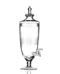 How refreshing. Now friends and family can help themselves to drinks with the Jamestown drink dispenser from Godinger. Stars etched in clear crystal add a festive touch to a brilliant entertaining essential. How refreshing. Now friends and family can help themselves to drinks with the Jamestown drink dispenser from Godinger. Stars etched in clear crystal add a festive touch to a brilliant entertaining essential.