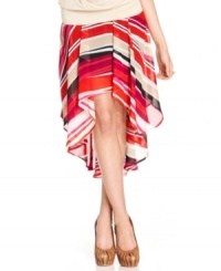 Incorporate fashion's favorite style into your wardrobe with this trend-right, high-low skirt from Urban Hearts! Incorporate fashion's favorite style into your wardrobe with this trend-right, high-low skirt from Urban Hearts!