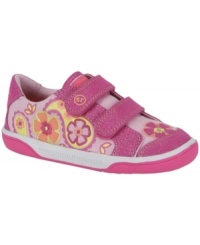Flower power! With rounded edges for less stumbles and an outsole made for flexibility, these sweet Stride Rite shoes will make her feel like she can do anything. Flower power! With rounded edges for less stumbles and an outsole made for flexibility, these sweet Stride Rite shoes will make her feel like she can do anything.