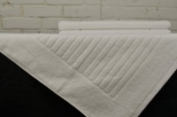Luxury 4 Piece Piano Key Hotel/Spa/Gym Collection 100 Percent Turkish Cotton Bath Mat Set Luxury 4 Piece Piano Key Hotel/Spa/Gym Collection 100 Percent Turkish Cotton Bath Mat Set