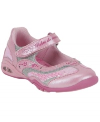 The magic touch. Easy to wear, comfortable shoes from Stride Rite will have her running on all gears for hours. The magic touch. Easy to wear, comfortable shoes from Stride Rite will have her running on all gears for hours.