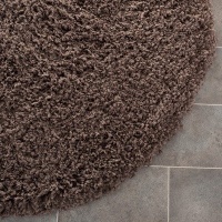 Safavieh Shag Classic SG140E Handmade Chocolate Shag Round Area Rug, 4-Feet in Diameter Safavieh Shag Classic SG140E Handmade Chocolate Shag Round Area Rug, 4-Feet in Diameter