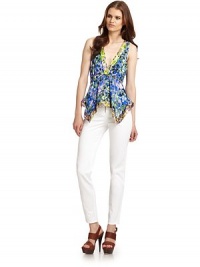 THE LOOKMulticolored floral graphic printContrast banded deep V necklinePiped Empire waistSide zip closure with logo pullContrast tiered handkerchief hemTHE FITAbout 23 from shoulder to hemTHE MATERIALSilkCARE & ORIGINDry cleanMade in ItalyModel shown is 5'10 (177cm) wearing US size 4. THE LOOKMulticolored floral graphic printContrast banded deep V necklinePiped Empire waistSide zip closure with logo pullContrast tiered handkerchief hemTHE FITAbout 23 from shoulder to hemTHE MATERIALSilkCARE & ORIGINDry cleanMade in ItalyModel shown is 5'10 (177cm) wearing US size 4.