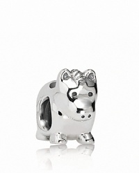 In polished sterling silver, this cute farm friend adds character and charisma to your PANDORA collection. In polished sterling silver, this cute farm friend adds character and charisma to your PANDORA collection.