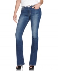 In a bootcut leg, make these Joe's Jeans petite jeans your spring go-to denim staple! In a bootcut leg, make these Joe's Jeans petite jeans your spring go-to denim staple!
