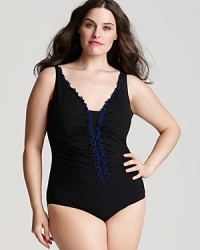 Loved for its functional design and ultra-flattering fit, Profile updates it's classic tankini. Shirred detailing ensures a streamlined silhouette every time you take the plunge. Loved for its functional design and ultra-flattering fit, Profile updates it's classic tankini. Shirred detailing ensures a streamlined silhouette every time you take the plunge.