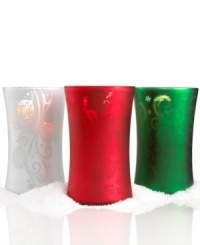 Embrace the season with a WoodWick dancing candle that smells of freshly cut spruce. A festive holiday motif is revealed as the candle burns while its natural wooden wick fills your home with the sound of a crackling fire. Embrace the season with a WoodWick dancing candle that smells of freshly cut spruce. A festive holiday motif is revealed as the candle burns while its natural wooden wick fills your home with the sound of a crackling fire.