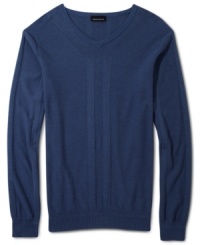 Soft and stylish, this DKNY Jeans sweater has a classic look great for work or the weekend. Soft and stylish, this DKNY Jeans sweater has a classic look great for work or the weekend.