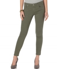 In an earthy Thyme wash, these Else skinny jeans feature a green hue that works as a new neutral for spring! In an earthy Thyme wash, these Else skinny jeans feature a green hue that works as a new neutral for spring!