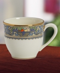 For nearly 150 years, Lenox has been renowned throughout the world as a premier designer and manufacturer of fine china. The formal Autumn pattern expresses the joy of gracious living and entertaining, in an exquisitely simple design on heirloom-quality ivory bone china banded in gold. For nearly 150 years, Lenox has been renowned throughout the world as a premier designer and manufacturer of fine china. The formal Autumn pattern expresses the joy of gracious living and entertaining, in an exquisitely simple design on heirloom-quality ivory bone china banded in gold.