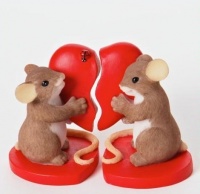 Charming Tails You Complete My Heart Figurine Charming Tails You Complete My Heart Figurine