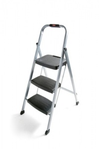 Rubbermaid 3-Step Steel Stool Rubbermaid 3-Step Steel Stool