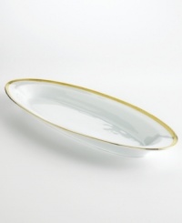 Add the warm glow of gold to your formal table with the classic style of theGrand Buffet Gold collection. The sleek slim shape and classic elegance of this serving platter creates dramatic presentations. Add the warm glow of gold to your formal table with the classic style of theGrand Buffet Gold collection. The sleek slim shape and classic elegance of this serving platter creates dramatic presentations.