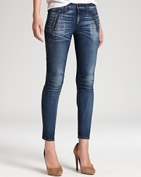 The IT girl's off-duty essential, rag & bone/JEAN cargo skinny jeans flaunt versatile, live-in style. Team with booties or pumps for on-trend chic. The IT girl's off-duty essential, rag & bone/JEAN cargo skinny jeans flaunt versatile, live-in style. Team with booties or pumps for on-trend chic.