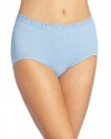 Bali Women's Comfort Revolution Seamless Lace Brief Panty