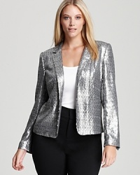 The top coat that will have them talking. A structured MICHAEL Michael Kors Plus blazer shakes up your style with luxe shine, unexpected texture and modern tailoring. Slip it on and stand out. The top coat that will have them talking. A structured MICHAEL Michael Kors Plus blazer shakes up your style with luxe shine, unexpected texture and modern tailoring. Slip it on and stand out.