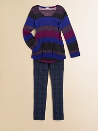 Wide, colorful stripes add a splash of color to this long-sleeved tunic with rounded hem.ScoopneckLong sleevesFront patch pocketRound hemRayonMachine washImported Wide, colorful stripes add a splash of color to this long-sleeved tunic with rounded hem.ScoopneckLong sleevesFront patch pocketRound hemRayonMachine washImported