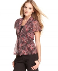 Inject some serious style into your workday outfit with this petite flutter-sleeve printed top by Elementz! Inject some serious style into your workday outfit with this petite flutter-sleeve printed top by Elementz!