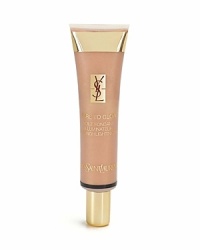 A silky complexion illuminator, between a highlighter and an enhancer, Dare To Glow is a must-have for women who want a gorgeous glow. The melting, ultra-fresh gel texture leaves skin soft and comfortable. Enriched with optical mother-of-pearl particles, Dare TO Glow forms and impalpable veil for a natural-looking shimmer on the skin. A silky complexion illuminator, between a highlighter and an enhancer, Dare To Glow is a must-have for women who want a gorgeous glow. The melting, ultra-fresh gel texture leaves skin soft and comfortable. Enriched with optical mother-of-pearl particles, Dare TO Glow forms and impalpable veil for a natural-looking shimmer on the skin.