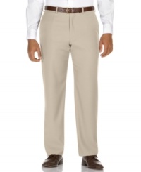Like to keep things on an even keel? Throw on these lightweight pants and it'll be smooth sailing all day long. Like to keep things on an even keel? Throw on these lightweight pants and it'll be smooth sailing all day long.