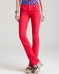 A closet essential gets a chic new edge as a vibrant wash of color accentuates slim Lilly Pulitzer straight jeans. Elevate the style with a razor-sharp blazer and spark some serious fashion envy. A closet essential gets a chic new edge as a vibrant wash of color accentuates slim Lilly Pulitzer straight jeans. Elevate the style with a razor-sharp blazer and spark some serious fashion envy.