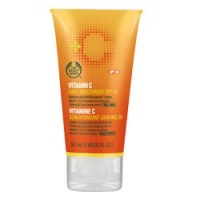 The Body Shop Vitamin C Daily Moisturizer SPF 30, 1.69-Fluid Ounce The Body Shop Vitamin C Daily Moisturizer SPF 30, 1.69-Fluid Ounce