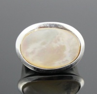 City by City Ring, Silver-Tone Large Mother of Pearl Oval East/West Ring Size 7 City by City Ring, Silver-Tone Large Mother of Pearl Oval East/West Ring Size 7