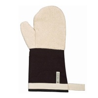 Le Creuset Oven Mitt: black Le Creuset Oven Mitt: black