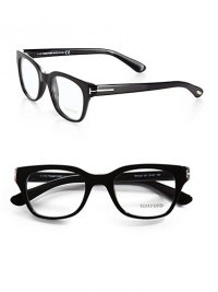 A modern, masculine frame in lightweight acetate with signature logo temples. Available in shiny black.Logo templesMade in Italy Please note: Non-prescriptive lens. A modern, masculine frame in lightweight acetate with signature logo temples. Available in shiny black.Logo templesMade in Italy Please note: Non-prescriptive lens.