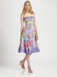 Beachy florals higlight this strapless silk frock styled with a ruched top-fit bodice and full A-line skirt.StraplessRuched bodiceSet-in waistPleats below waistCutout bow-tie backAbout 23 from natural waistSilkDry cleanMade in USA of imported fabricModel shown is 5'10 (177cm) wearing US size 4. Beachy florals higlight this strapless silk frock styled with a ruched top-fit bodice and full A-line skirt.StraplessRuched bodiceSet-in waistPleats below waistCutout bow-tie backAbout 23 from natural waistSilkDry cleanMade in USA of imported fabricModel shown is 5'10 (177cm) wearing US size 4.