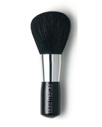 Laura Mercier Bronzer Brush accentuates a natural tan with full, round bristles to evenly distribute colour for a smooth, even finish. Perfectly sized & shaped for the application of Bronzing Powder as well as Shimmer Loose Setting Powder. Laura Mercier Bronzer Brush accentuates a natural tan with full, round bristles to evenly distribute colour for a smooth, even finish. Perfectly sized & shaped for the application of Bronzing Powder as well as Shimmer Loose Setting Powder.