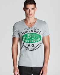 A graphic tee from Diesel endorses your laid-back lifestyle. Wear with a pair of trustworthy jeans and attend to the business of relaxing. A graphic tee from Diesel endorses your laid-back lifestyle. Wear with a pair of trustworthy jeans and attend to the business of relaxing.