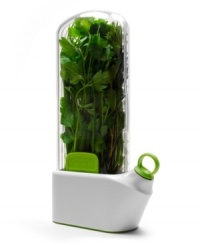When you buy a bunch of fresh herbs at the market, what do you do? The story is usually the same: you use some and leave the rest in the fridge to wilt away. This innovative tool is a true herbal remedy, prolonging the life of herbs for up to three weeks. One-year warranty. When you buy a bunch of fresh herbs at the market, what do you do? The story is usually the same: you use some and leave the rest in the fridge to wilt away. This innovative tool is a true herbal remedy, prolonging the life of herbs for up to three weeks. One-year warranty.