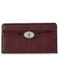 Take an artisan approach to accessorizing with this leather colorblock clutch from Fossil. The well-organized interior provides plenty of pockets and compartments, so your everyday essentials are always easily at hand. Take an artisan approach to accessorizing with this leather colorblock clutch from Fossil. The well-organized interior provides plenty of pockets and compartments, so your everyday essentials are always easily at hand.