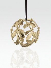 Sprigs of pretty mistletoe are artfully crafted into a lacy sphere with a golden finish and lots of holiday dazzle.HandmadeGoldplatedAbout 4 diam.Imported Sprigs of pretty mistletoe are artfully crafted into a lacy sphere with a golden finish and lots of holiday dazzle.HandmadeGoldplatedAbout 4 diam.Imported