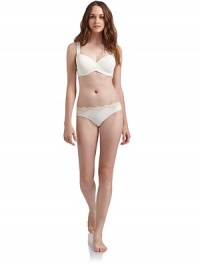 THE LOOKAdjustable shoulder strapsContour padded cups with underwire and boningSeamlessU-backElastic hemAdjustable back hook-and-eye closureTHE MATERIALNylon/elastaneFully linedCARE & ORIGINHand washImported THE LOOKAdjustable shoulder strapsContour padded cups with underwire and boningSeamlessU-backElastic hemAdjustable back hook-and-eye closureTHE MATERIALNylon/elastaneFully linedCARE & ORIGINHand washImported