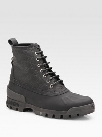 An all-weather style in signature guccissima leather and rubber. Rubber sole Made in Italy An all-weather style in signature guccissima leather and rubber. Rubber sole Made in Italy
