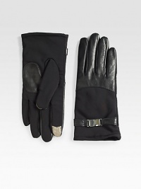 A stylish, toasty must-have to battle the chill with touch technology for easy access to touchscreen electronics.About 9.5 longThinsulate lining82% nylon/18% spandexDry cleanImported