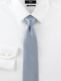 A handsome classic for every stylish gentleman in woven Italian silk.SilkDry cleanMade in Italy A handsome classic for every stylish gentleman in woven Italian silk.SilkDry cleanMade in Italy