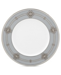 Lenox revives a classic pattern in the Ashcroft accent plate. Intricate medallions, traditional beading and sumptuous platinum bring the best of the old-world design to today's formal tables. Lenox revives a classic pattern in the Ashcroft accent plate. Intricate medallions, traditional beading and sumptuous platinum bring the best of the old-world design to today's formal tables.