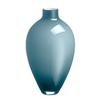 A distinctly modern design defines this ultrachic vase from Villeroy & Boch. It's crafted by hand from four layers of lead-free crystal to add an artful element to home decor. A distinctly modern design defines this ultrachic vase from Villeroy & Boch. It's crafted by hand from four layers of lead-free crystal to add an artful element to home decor.