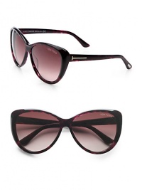 A chic, acetate design with a beveled rim and logo temples. Available in melange violet with wine gradient lens. Logo temples100% UV protectionMade in Italy A chic, acetate design with a beveled rim and logo temples. Available in melange violet with wine gradient lens. Logo temples100% UV protectionMade in Italy