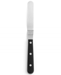 What a spread! Behind every advanced chef is a bevy of professional tools. This icing spatula features a flexible blade to easily ice cakes, cookies and more sweet treats. What a spread! Behind every advanced chef is a bevy of professional tools. This icing spatula features a flexible blade to easily ice cakes, cookies and more sweet treats.