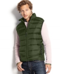 Bulk up your outerwear style and performance with this medium-weight, wind-and-water resistant puffer vest from Weatherproof. Bulk up your outerwear style and performance with this medium-weight, wind-and-water resistant puffer vest from Weatherproof.