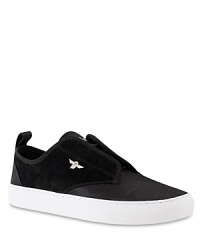 Basic black sneakers just got a style makeover! These Creative Recreation kicks are super slick in an all-black construction with a subtle contrast color logo. Basic black sneakers just got a style makeover! These Creative Recreation kicks are super slick in an all-black construction with a subtle contrast color logo.