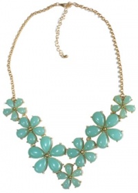 LibbySue-Beaded Flower Bibb Summer Necklace in Light Aqua Blue