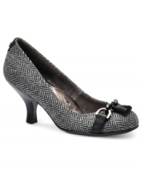 Such sophisticated little things. The Vanessa pumps by Sofft feature tassels on the toe that are accented with shiny metal detailing. Such sophisticated little things. The Vanessa pumps by Sofft feature tassels on the toe that are accented with shiny metal detailing.
