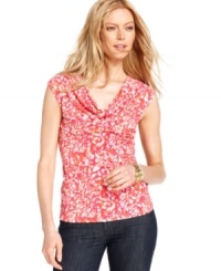 MICHAEL Michael Kors prettifies this basic petite top with a cheerful print! Pair it with your favorite jeans for a great look.